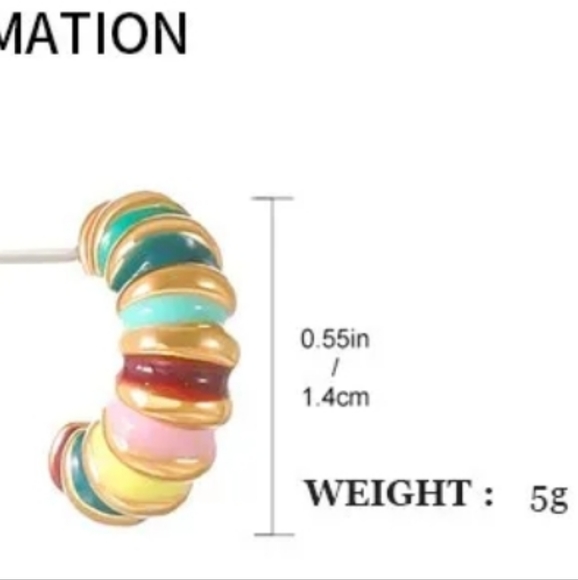 Take me to Thailand Gold toned Hoop Earrings - Picture 3 of 3